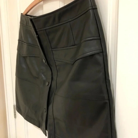 NWT Faux Leather Pocket Mini Skirt 🇬🇧🤟🏻 - Picture 5 of 15